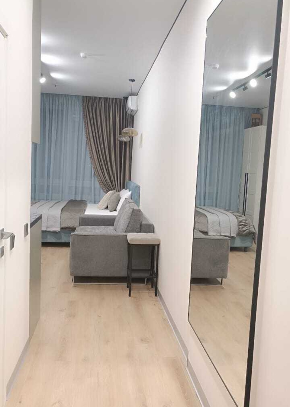 Студия в КМ Tower Plaza